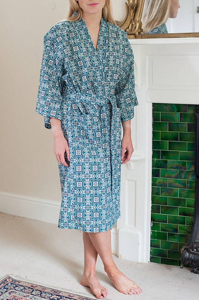 Teal Batik Tile Kimono Robe – Caro London